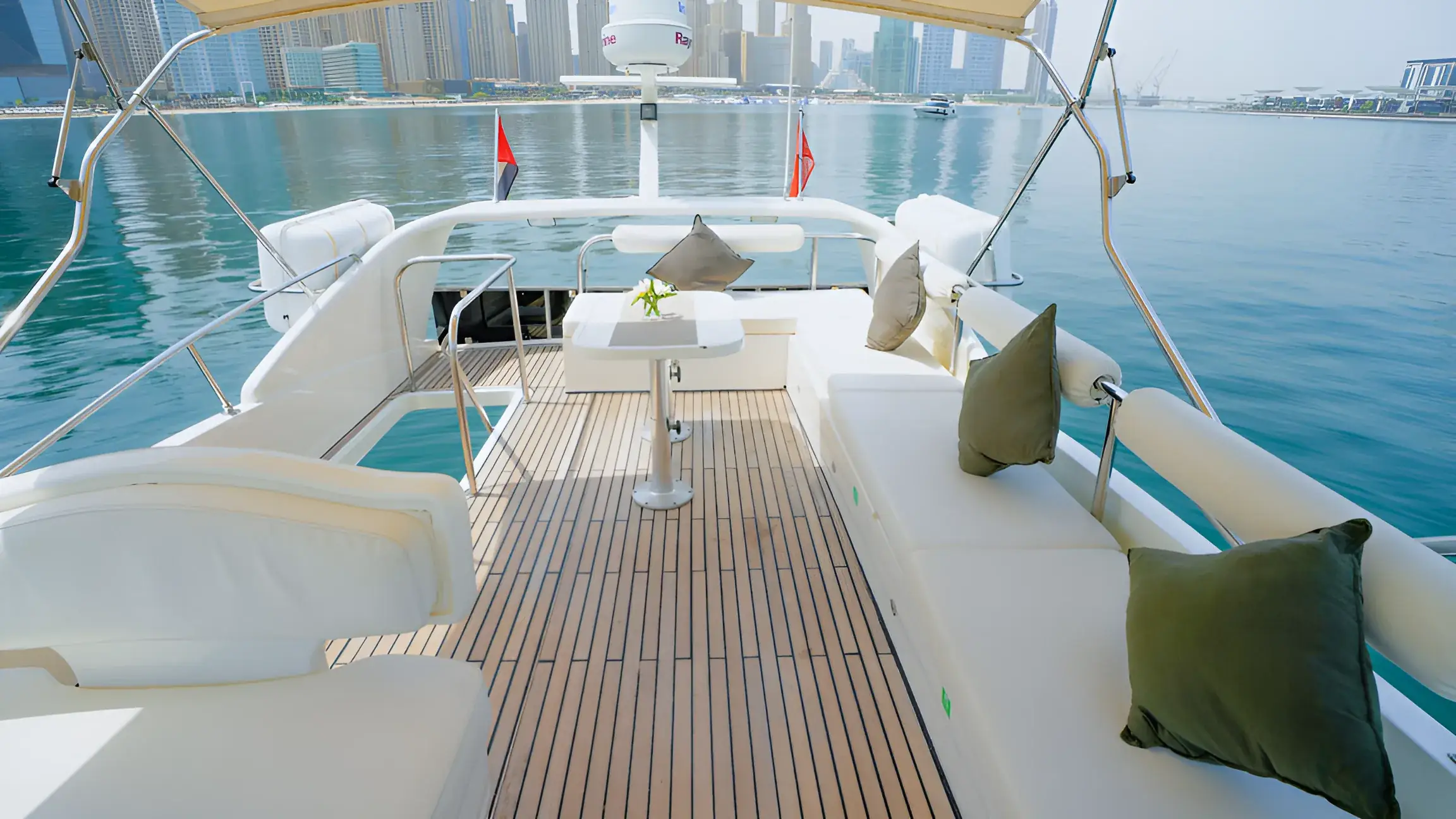 Dubai Private Yacht Charter | Luxury Yacht Rental by the Hour