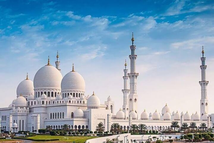 Abu Dhabi City Tour - Shiekh Zayed Mosque