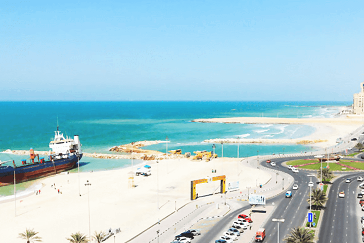 Ajamn-Beach