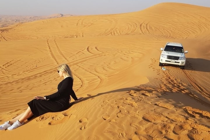 Desert Safari 4×4 Dunes, Camel Riding, BBQ & Live Shows