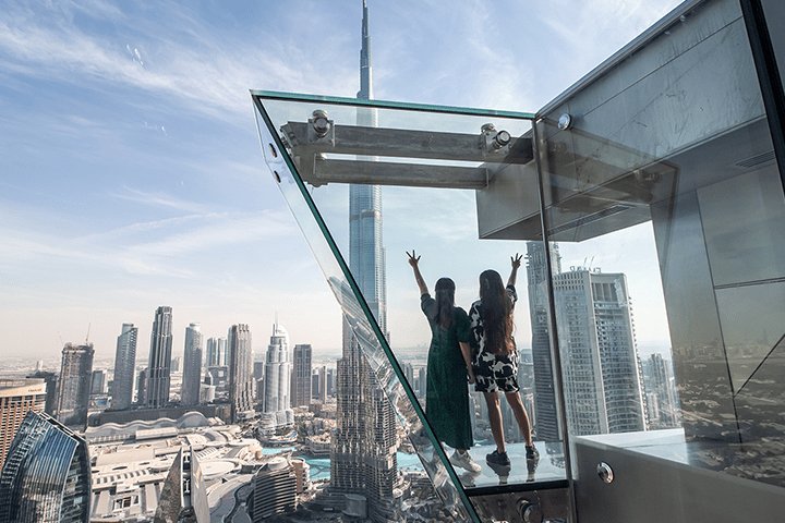 Sky Views Dubai Tour – Ticket + Transfer