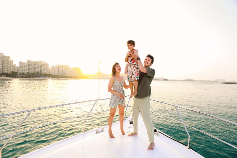 Marina Yacht Cruise with Breakfast, Lunch, or Dinner