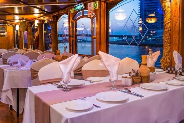 2-Hour Evening Dhow Cruise Dubai and Dinner