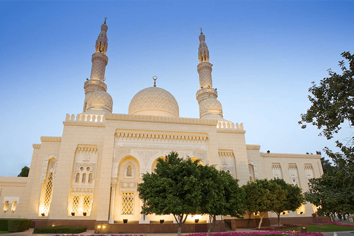 famous-mosques-of-UAE